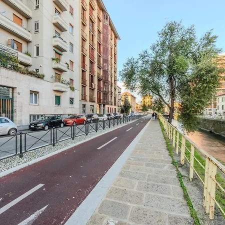 Easytopstay - Naviglio White Bliss-3